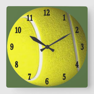 Tennis Ball with Black Numbers Sport Wall Clock Quadratische Wanduhr