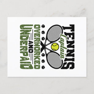 Tennis Captain Überarbeitet und unterbezahlt Postkarte