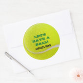 Tennis Celebration Haben Sie einen Ball Runder Aufkleber (Umschlag)