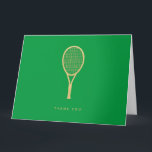 Tennis Chic Green Gold Custom geklappt Danke<br><div class="desc">Die modernen und eleganten Dankeschön-Karten mit einem goldenen Tennisschläger und der Botschaft Ihrer Wahl machen eine Aussage. Text vorne und innen ist anpassbar. Teil einer Sammlung von Parcel Studios. *Hinweis: Das Gold in diesem Produkt wird simuliert. Für die Herstellung dieses Produkts wird keine echte Goldfolie verwendet.</div>
