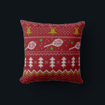 Tennis Christmas Sweater Gezwirntes Muster Red Xma Kissen<br><div class="desc">Warme und gemütliche Wintertage und Nächte Illustration Design,  mit klassisch gewirktem,  lustig hässlichem Weihnachtspulli mit Tennisschlägern und grünen Tennisbällen,  Steinglocken,  Tannenbäumen und Schneeflocken. Minimalistisches Xmas Sweater Muster festliche Design in hellblau und weiß für Tennisspieler. Tennis Weihnachtsmusterpulli Tennis Xmas Design. Skandi Tennis Weihnachtsgeschenke Weihnachten. Nordisches Tennis-Weihnachtsmuster. Tennis Weihnachtsgeschenke</div>