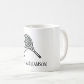 Tennis Coach Mit Monogramm Name Kaffeetasse (VorderseiteRechts)