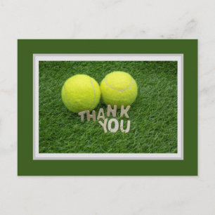 Tennis Dankeskarten mit zwei Bällen auf Grün Postkarte