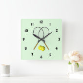 Tennis Doubles Green Quadratische Wanduhr (Zuhause)