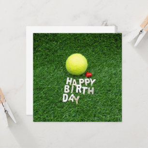 Tennis Happy Birthday mit Liebe-Herzform Karte
