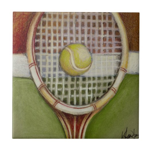 Tennis-Racket mit Ball-Lay vor Gericht Fliese (Vorderseite)