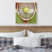 Tennis-Racket mit Ball-Lay vor Gericht Leinwanddruck (Insitu (Schlafzimmer))