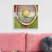 Tennis-Racket mit Ball-Lay vor Gericht Leinwanddruck (Insitu (Wohnzimmer))