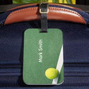 Tennisball auf grünem Court mit Ihrem Namen Gepäckanhänger