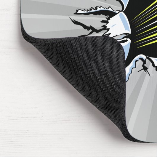 Tennisball durchbricht mousepad (Ecke)