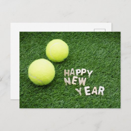 Tennisball Frohes Neues Jahr auf grünem Gras Postkarte (Vorne/Hinten)
