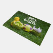 Tennisball Frohes Ostern mit Eiern und Kugel  Fußmatte (Schrägansicht)