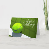 Tennisball Glücklich Geburtstag auf dem Platz Karte (Vorderseite)