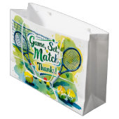 Tennisball und Schläger mit Liebe Große Geschenktüte (Vorderseite Schrägansicht)