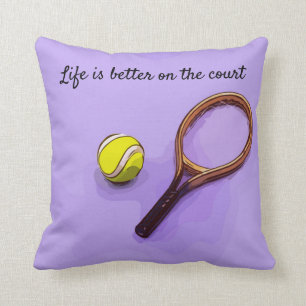 Tennisball und Schlägerleben ist besser auf dem P Kissen