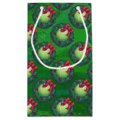 Tennisball-WeihnachtsKranz-Muster auf Grün Kleine Geschenktüte (Rückseite)