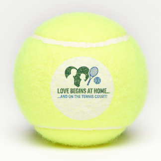 Tennisbälle des Vaters