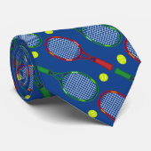 Tennisrackets & Balls Muster Krawatte (Gerollt)