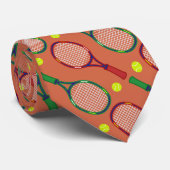 Tennisrackets & Balls Muster Krawatte (Gerollt)