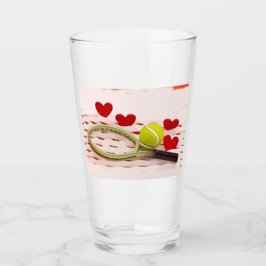 Tennisschläger mit Ball und roter Liebe Glas (Vorderseite)