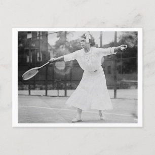 Tennisspielerin auf dem Tennisplatz in Vintage-Opt Postkarte