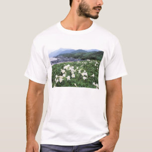 Teppo Yuri (Lilie), Yakushima, Kagoshima, Japan T-Shirt