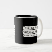 Tequila-Diät-Tasse Zweifarbige Tasse (VorderseiteRechts)