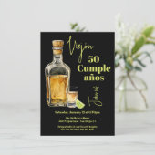 Tequila Shot Milestone Man's Birthday Einladung (Stehend Vorderseite)