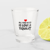 TEQUILA UND LIEBE SCHNAPSGLAS (Vorderseite)