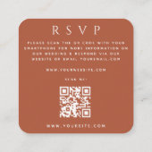 Terracotta Arch Couple Foto QR Code Wedding RSVP Begleitkarte (Rückseite)