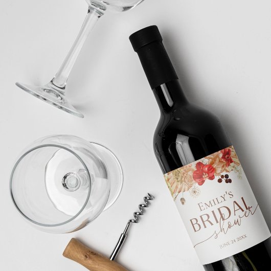 Terracotta auf dem Boho Brautparty Weinkultur und Weinetikett