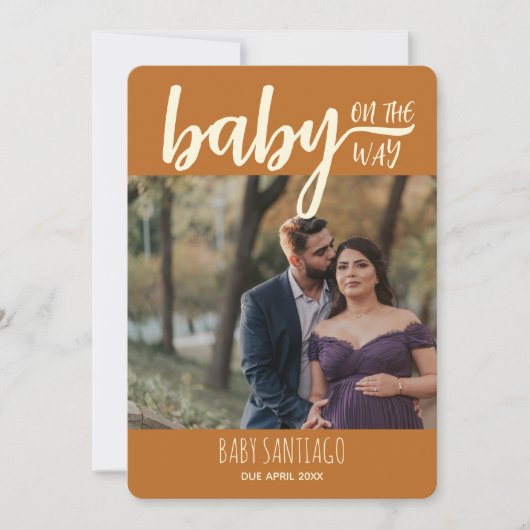 Terracotta Baby on Way Foto Pregnancy Ankündigung (Vorderseite)