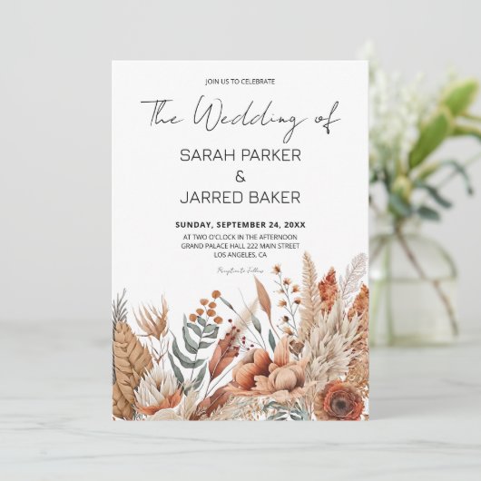 Terracotta-Blume Hochzeit Einladung (Stehend Vorderseite)