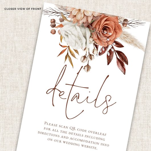 Terracotta-Blume Script QR Code Hochzeitsdetails Begleitkarte