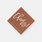 Terracotta Boho Cheers Calligrafy Brautparty Serviette (Ecke)