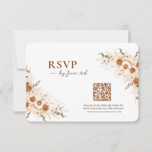 Terracotta Boho Floral Wedding RSVP mit QR Code (Vorderseite)