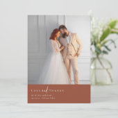 Terracotta Burnt Orange Foto Wedding Dankeskarte (Stehend Vorderseite)