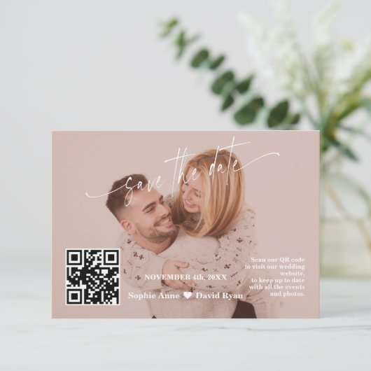 Terracotta Calligraphy QR Code Foto Wedding Save The Date (Stehend Vorderseite)