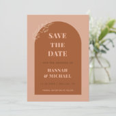 Terracotta & Cream Boho Arch Minimalistisch Botani Save The Date (Stehend Vorderseite)