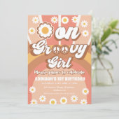 Terracotta Daisy Groovy Ein Mädchen 1. Geburtstag Einladung (Stehend Vorderseite)