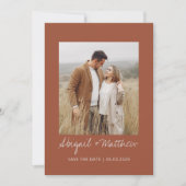 Terracotta Einfaches handgeschriebenes Save the Da Einladung (Vorderseite)