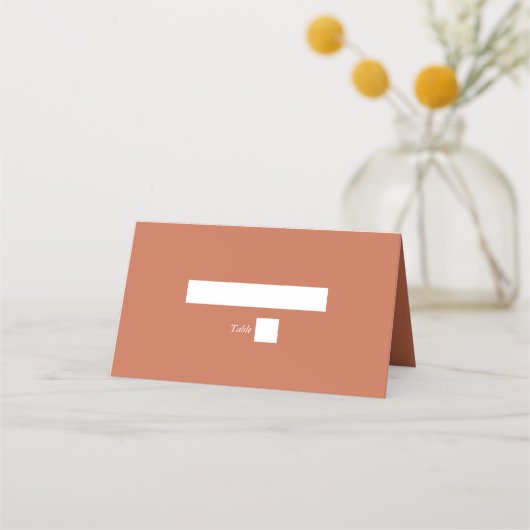 Terracotta Elegante Script Calligraphy Wedding Platzkarte (Vorderseite)