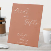 Terracotta Elegante Script Wedding Cards & Gifts Sockelschild (In Situ)