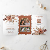 Terracotta Floral All in One QR Code Hochzeit Dreifach Gefaltete Einladung (Innenseite)