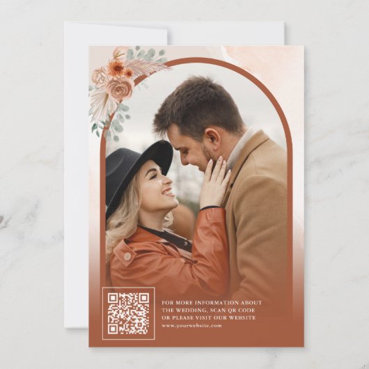 Terracotta Floral Boho Pampas Arch Foto QR Code Save The Date (Rückseite)
