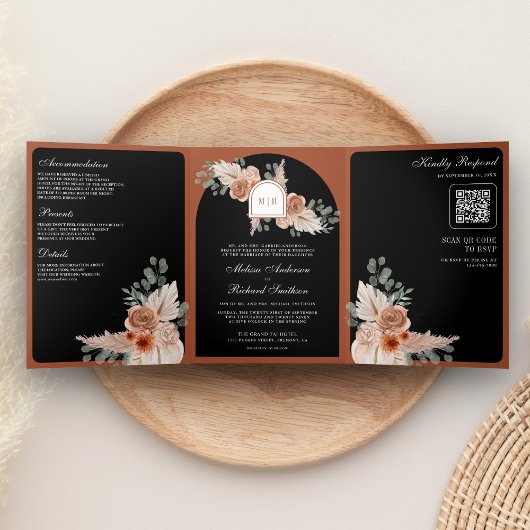 Terracotta Floral Pampas Black QR Code Wedding Dreifach Gefaltete Einladung