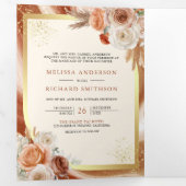 Terracotta Floral Pampas Gold bei einer Hochzeit Dreifach Gefaltete Einladung (Innen Erste Seite)