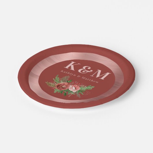 Terracotta Floral Pine Bough Wedding Monogram Pappteller (Schrägansicht)