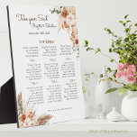 Terracotta Floral Wedding Chart Fotoplatte<br><div class="desc">Mit dieser blühenden Tischplatte und der atemberaubenden Tischdecke für Ihren Hochzeitsempfang schaffen Sie eine und einzigartige Darstellung. Diese Plakette besticht durch ein wunderschönes Design aus böhmischen Blume, braunen Pampas und Fallelementen, Ihren Namen, Hochzeitsterminen und Tischbelegungen. Es ist mit einer einfachen Bedienung ausgestattet, die Ihnen die Anzeige auf Ihren Tischen oder...</div>