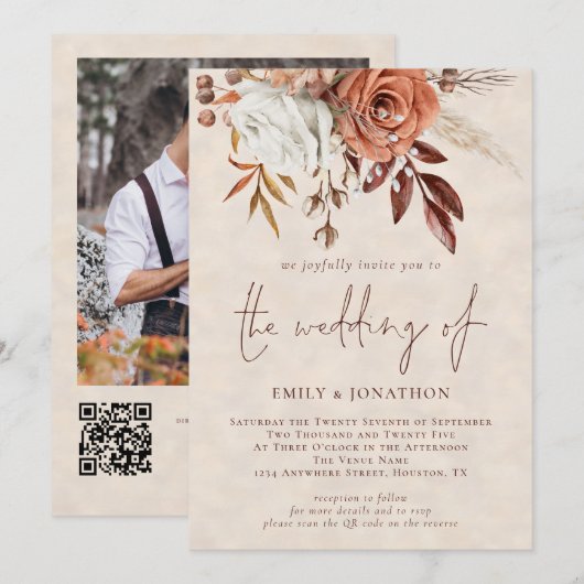 Terracotta Florals Foto Creme Texture Wedding Einladung (Vorne/Hinten)